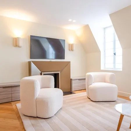 Louvre Saint Honore Apartment Paris